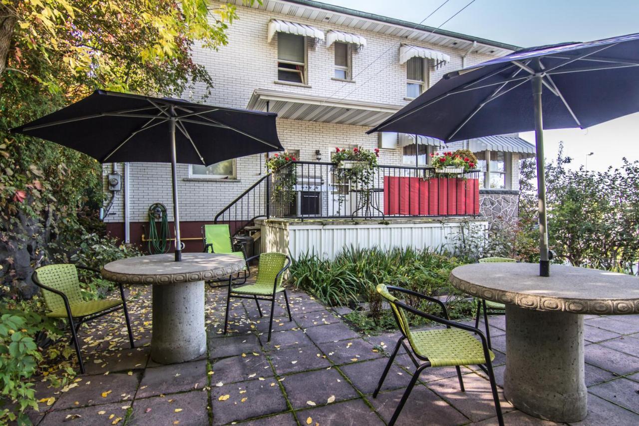 Gite Au P'Tit Manoir B&B Saguenay Bagian luar foto
