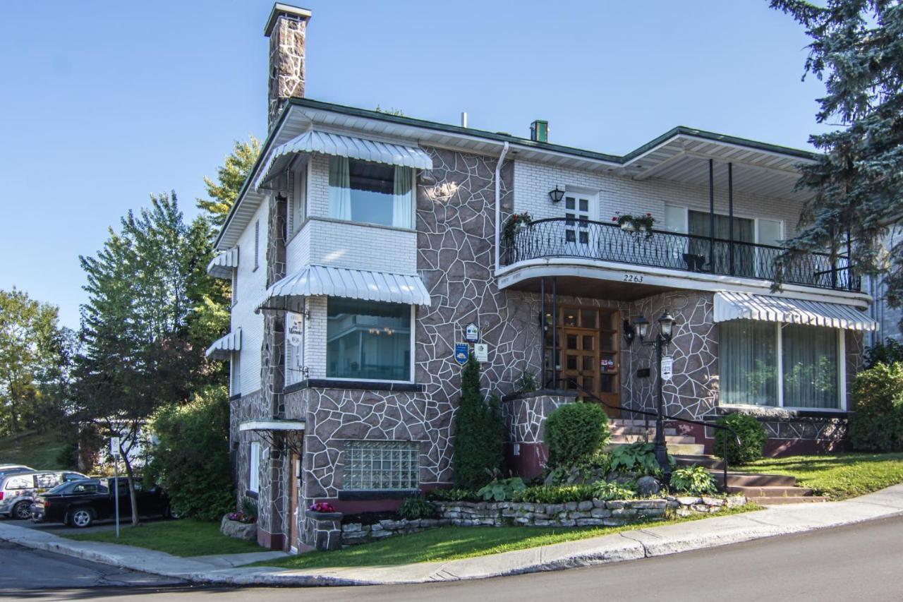 Gite Au P'Tit Manoir B&B Saguenay Bagian luar foto