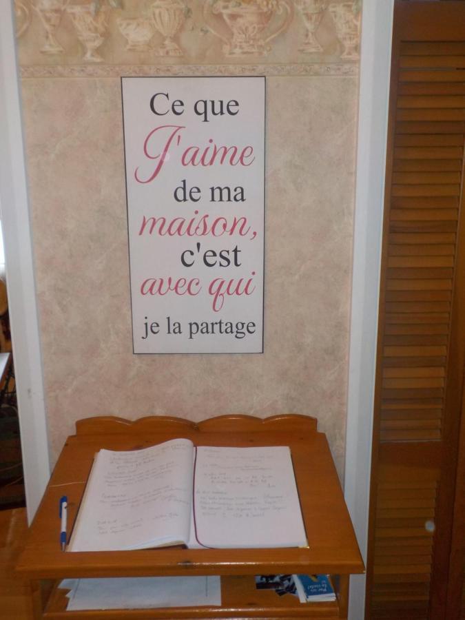 Gite Au P'Tit Manoir B&B Saguenay Bagian luar foto